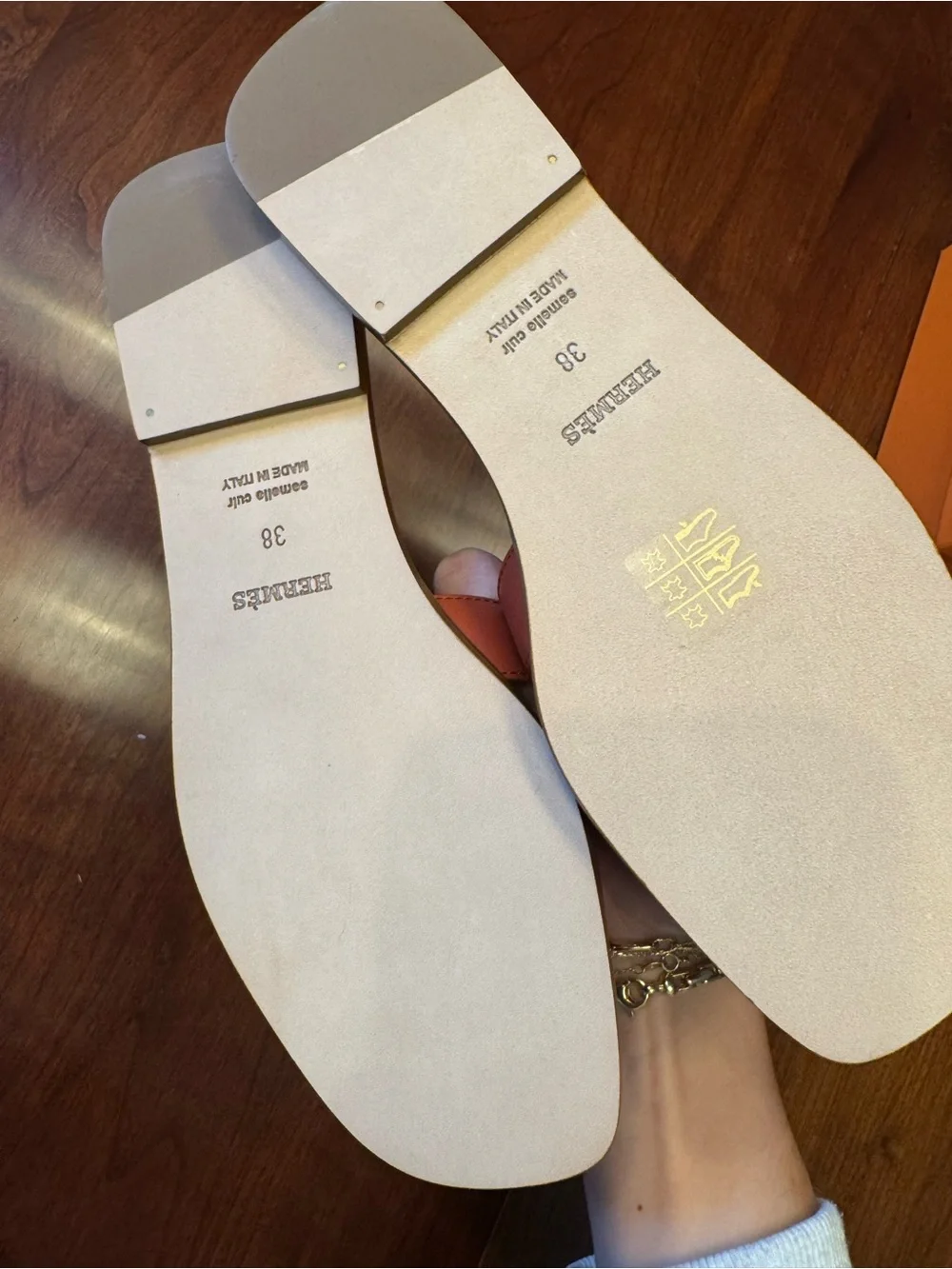 HERMES Oran Sandal with box
